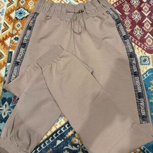 GymShark - Rose Joggers